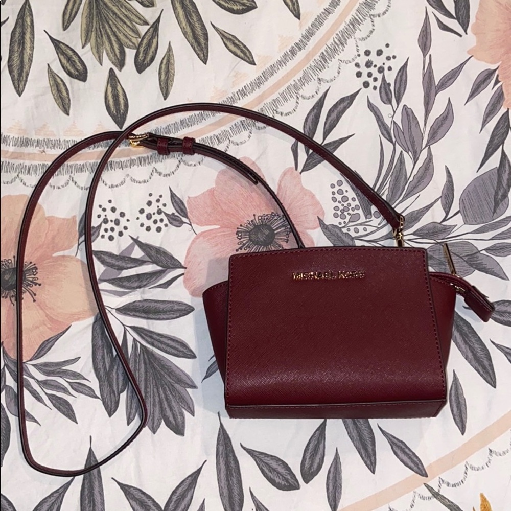 Michael Kors Burgundy Crossbody 💃🏼